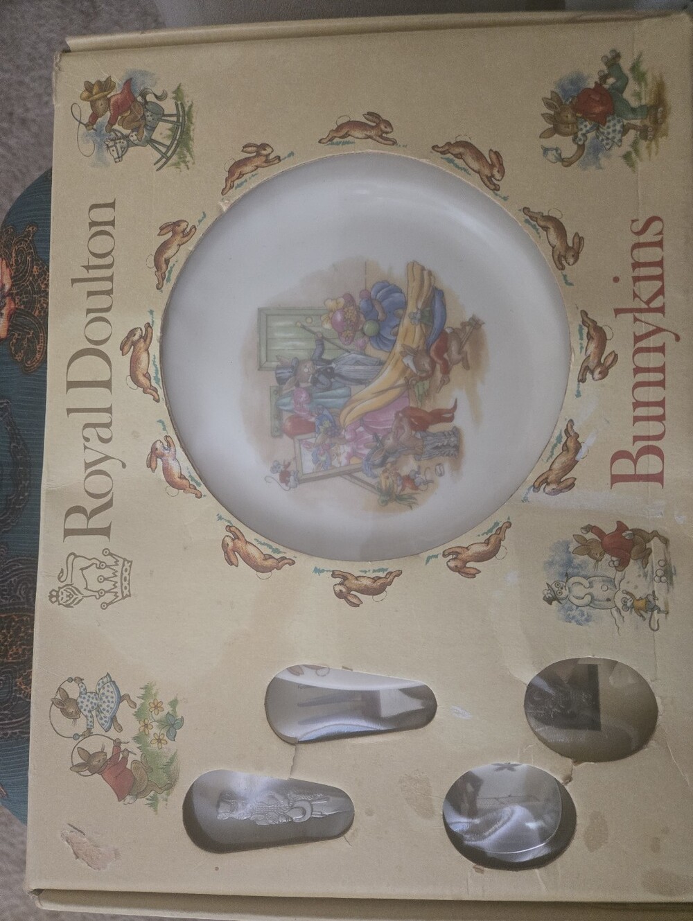 Royal Doulton Bunnykins Children's Dish Set - Cream and Pastel Accents